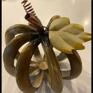 🎄$3 bundled Pumpkin Metal Tea Light Candle Holder